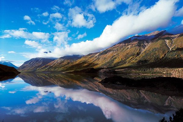 拉薩-納木錯(cuò)-林芝-波密-崗云杉林-米堆-然烏-日喀則-珠峰11晚12日游