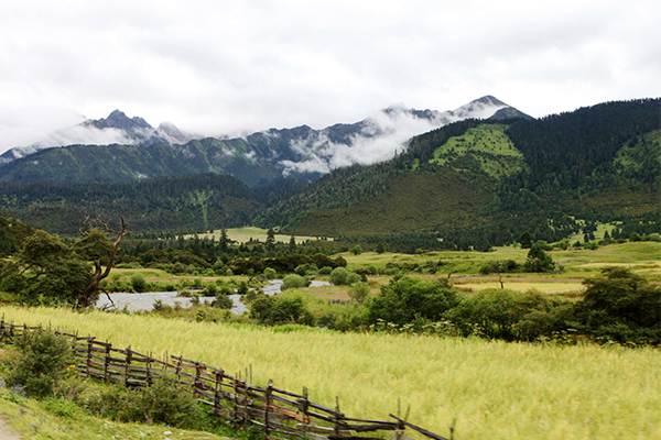 極奢環(huán)藏，拉薩，林芝，波密，魯朗林海，大峽谷，拉姆拉錯(cuò)，澤當(dāng)，珠峰，薩嘎，岡仁波齊，古格王朝，獅泉河，扎林寺，當(dāng)惹雍錯(cuò)，尼瑪，班戈，納木錯(cuò)20晚21日游