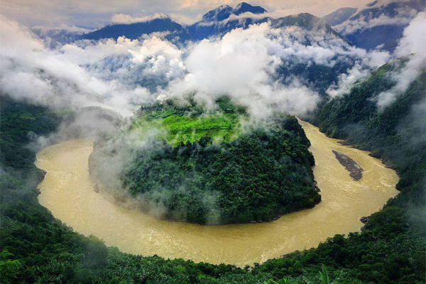 拉薩-羊湖-納木錯(cuò)-林芝-巴松錯(cuò)-魯朗-大峽谷-篝火7晚8日